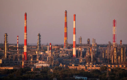 Bị trừng phạt hàng loạt, 'đội tàu bóng tối' của Nga vẫn phình to: Số tàu tăng 45% trong 1 năm, gần 1.000 tàu liên tục di chuyển, phương Tây đang 'tiếp tay'?