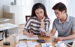 10 năm hôn nhân, khi ngoảnh đầu nhìn lại sổ tiết kiệm, đôi vợ chồng giật mình vì không tin nổi