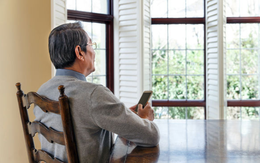 65 tuổi vẫn phải chu cấp 15 triệu/tháng cho con trai 30 tuổi: Tôi khổ vì đã không dạy con 3 điều này!
