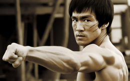 Giải mã tuyệt kỹ võ thuật 'đấu kiếm không cần kiếm' của Lý Tiểu Long