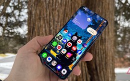 Cây bút công nghệ: "Tôi khuyên mọi người nên chọn mẫu điện thoại ít được biết đến này của Samsung"