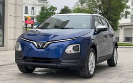 VinFast VF 5, VF 6 sạc hơn 500 lần rồi, có lo bị "chai pin"?