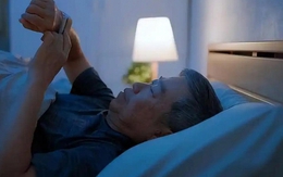 Người cao tuổi đi ngủ quá sớm có nguy cơ gì? Nhiều bác sĩ khuyên người trên 65 tuổi nên cố gắng ngủ vào thời điểm này