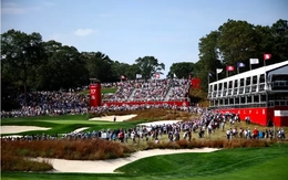 Ryder Cup 2025: Lễ khai mạc phải dời lịch vì mưa bão, vé VIP 35.000 USD gây sốc