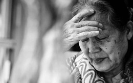 Cụ bà 85 tuổi lần lượt đến nhà 2 con trai để nghỉ hưu, sống sung túc, không cần chăm cháu vẫn ngậm ngùi: “Tôi đã chọn sai”