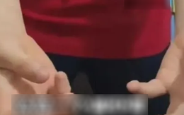 Bé trai 11 tuổi tay co giật, khó thở sau khi làm bài tập về nhà suốt 14 tiếng