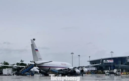 Nhà ga bị tốc mái, nhiều sân bay hư hại nặng