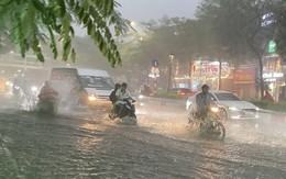 Cảnh báo khẩn: Hà Nội mưa dông nhiều nơi, có thể xảy ra mưa đá, lốc, sét ở nội thành