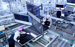 Bong bóng pin mặt trời của Trung Quốc vỡ tung: Top 6 doanh nghiệp lỗ hàng tỷ USD, giá bán rơi tự do, Bắc Kinh cân nhắc thành lập quỹ giải cứu