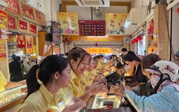 Ngân hàng Nhà nước cảnh báo người dân thận trọng mua vàng