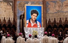 2 "phép lạ" của thần đồng máy tính 15 tuổi vừa được phong thánh, thi thể vẫn còn như nguyên vẹn sau 19 năm