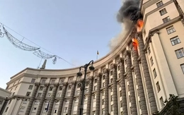 Xác định chính xác vũ khí tấn công tòa nhà Nội các Ukraine