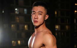 Đoàn Công Vinh khoe hình thể nóng bỏng trước giờ lên đường sang Thái Lan thi Mr International 2025