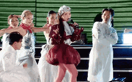 Quán quân thành công nhất Vbiz 2025: Loạt con số biết nói, 2 lần diễn Đại lễ đủ “sĩ cả đời”