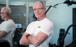 Cựu CEO về hưu làm HLV thể hình, tuổi U80 vẫn cơ bắp như thanh niên