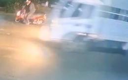 Ô tô dán chữ “Tập lái” được camera ghi lại sau khi người đàn ông gặp nạn tử vong