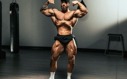 Chưa thấy "quái vật thể hình" nào sở hữu visual điển trai, body đẹp đến thế