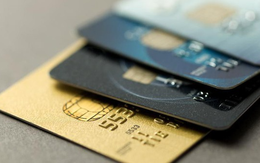 Thấy khách thanh toán đầy đủ, ngân hàng tăng hạn mức thẻ tín dụng lên 500 triệu đồng: Kết quả "mắc kẹt" hơn 850 triệu đồng nợ xấu