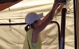 Công bố ảnh nữ diễn viên hạng A hết thời sống lay lắt trong túp lều