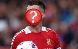 Cầu thủ bóng đá bị cấm thi đấu vì cố tình xâm phạm nghiêm trọng "bộ phận nhạy cảm" của đối thủ trên sân