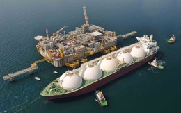 Nhập khẩu dầu Nga giảm sốc 22%, quốc gia BRICS quay lại 'vòng tay' của các đại gia Trung Đông