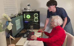 Cụ bà 81 tuổi vẫn lên sóng livestream chơi game, tất cả chỉ vì một nguyên nhân, cả cộng đồng phải cảm động