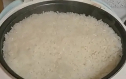 Chiếc nồi cơm ngày cuối năm khiến 1 bà mẹ bị chê trách dữ dội, hàng nghìn cư dân mạng bình luận: "Tôi thấy thương cho con chị!"