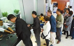 Phát hiện hơn 358 tỷ đồng tiền gửi của 42 khách hàng đồng loạt chảy vào tài khoản ngân hàng của 1 người phụ nữ sinh năm 1962