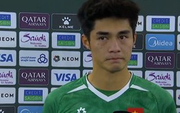 Thủ môn Trung Kiên mắt đỏ hoe sau trận thua: "Đây là bài học lớn, chúng em sẽ cố chiến thắng trận tranh hạng 3"