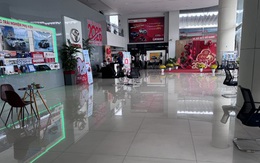 Nhiều đại lý Toyota, Mitsubishi thiếu ô tô bán dịp Tết, điều gì đang xảy ra?