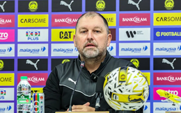 Nguy cơ bị xử thua tuyển Việt Nam, HLV Malaysia nói FIFA bất công