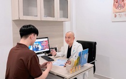 Chồng cầu cứu bác sĩ vì không đáp ứng được nhu cầu ân ái của vợ