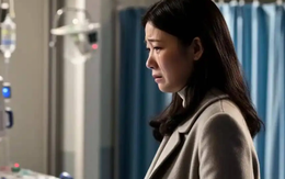 Bác cả cấp cứu lúc nửa đêm nhưng anh họ lại gọi điện nói chuyện vô lý khiến tôi phải thốt lên: "Nhà lầu xe sang anh để dành ăn Tết à?"