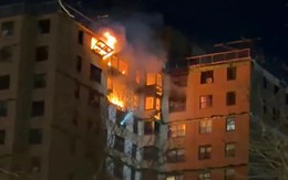 Cháy lớn tại chung cư 17 tầng ở New York, hơn 200 lính cứu hoả được điều động