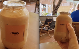 Khách Tây sốc trước cách người Việt làm với cà phê: "Đúng là không thể đùa được"