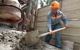 Phát hiện 1 thợ xây SN 1987 có số dư tài khoản tăng 35 tỷ đồng chỉ trong 1 đêm, nhưng 3 tháng sau nằm trong xe cứu thương hối hận