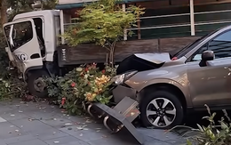 Ô tô mất lái lao vào nhóm người đi bộ trước trung tâm thương mại, 13 người nhập viện