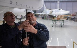 Cuộc khủng hoảng sản xuất máy bay ném bom?