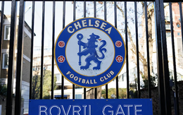 Cổ động viên Chelsea tổ chức biểu tình phản đối giới chủ đội bóng