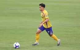 Việt kiều Thụy Điển ghi bàn đầu tiên ở Việt Nam