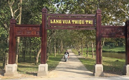 Lăng mộ vua Thiệu Trị lại lộ thêm một công trình “lạ”