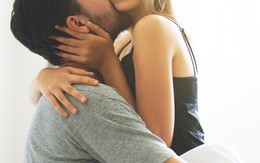 Làm "chuyện ấy" hàng ngày có hại?