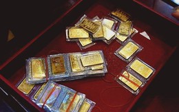 Rút tiền tiết kiệm đi mua vàng, tôi lỗ gần 100 triệu trong 1 tuần