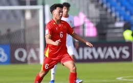 Tiền vệ Thái Sơn U23 Việt Nam: 'Thầy Kim chỉ đạo chúng tôi phải luôn hướng về phía trước'