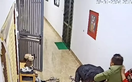 Hà Nội: Người phụ nữ bị gia đình hàng xóm đánh tới tấp giữa hành lang chung cư