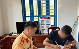 Xử phạt tài xế kéo lê mái tôn giữa phố Quảng Ninh