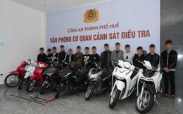 Khởi tố 15 thanh thiếu niên ẩu đả, dùng hung khí truy đuổi trên đường