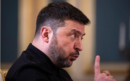 TT Trump mở đường cho dầu Nga, ông Zelensky lo Moscow có thêm tiền đánh trận: Người Ukraine giận dữ