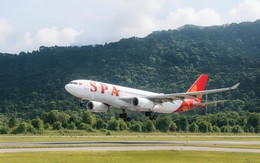 Đúng đêm 15/10, sân bay Tân Sơn Nhất ghi nhận một máy bay đặc biệt cất cánh