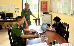 Khởi tố cô gái giật thẻ, bẻ gậy chỉ huy giao thông của an ninh thôn